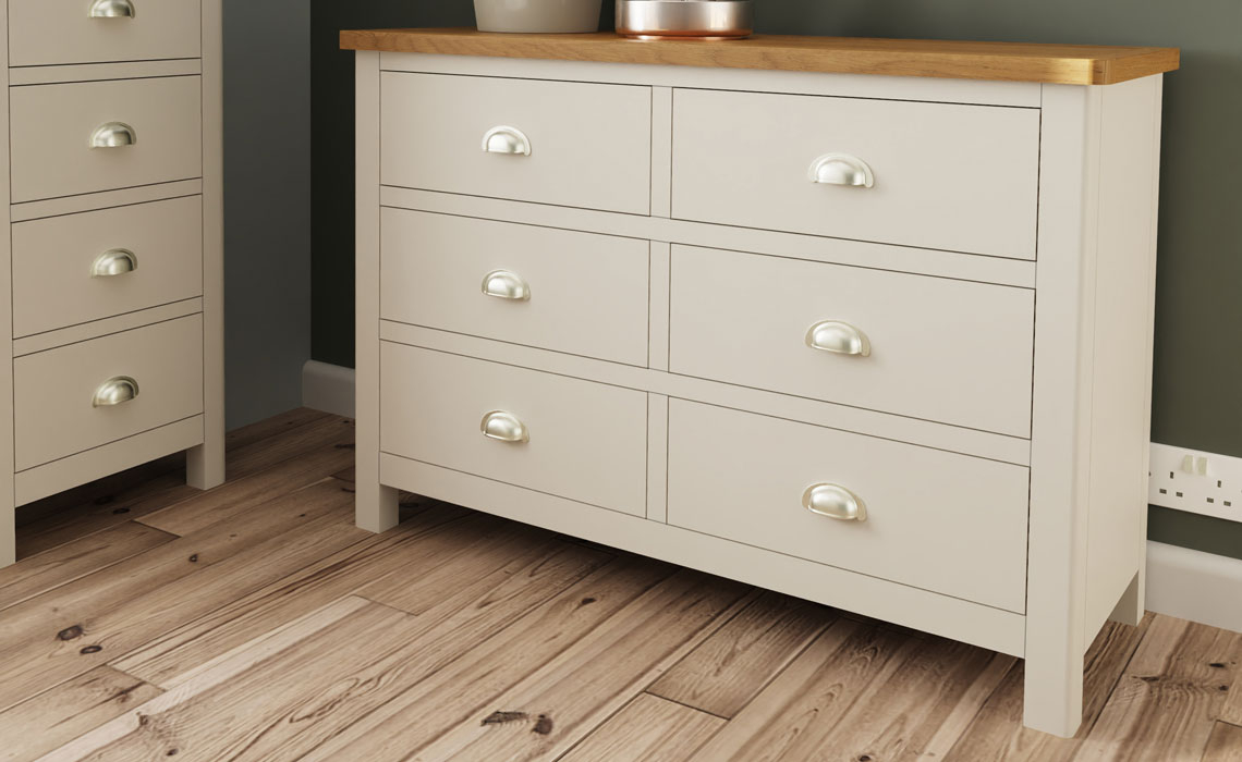 Cream and wood discount chest of drawers