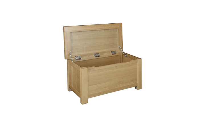 Suffolk Solid Oak Furniture Range - Suffolk Solid Oak Ottoman Box