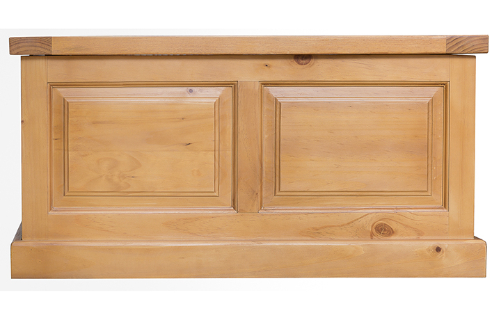 Country Pine - Country Pine Blanket Box