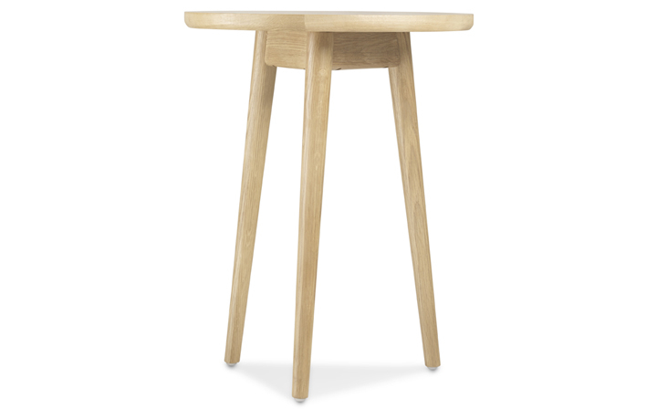 Coffee & Lamp Tables - Nordic Solid Oak Circular Lamp Table