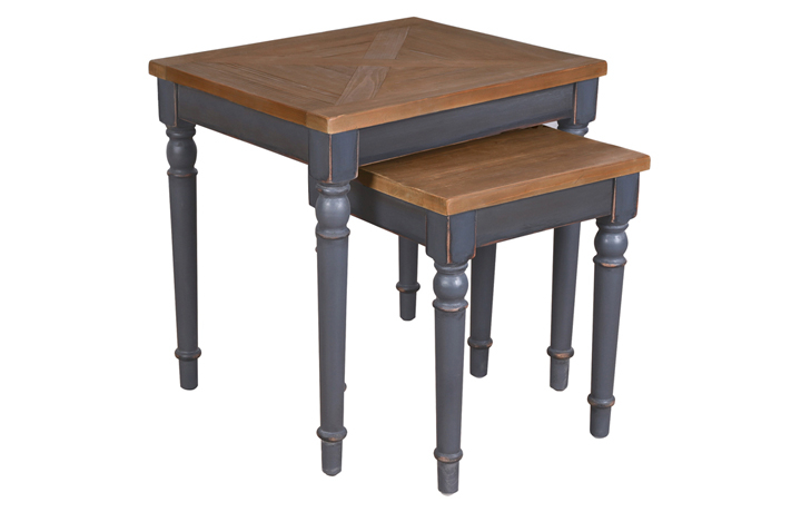 Hemmingway Distressed Collection - Hemmingway Distressed Nest Of 2 Tables