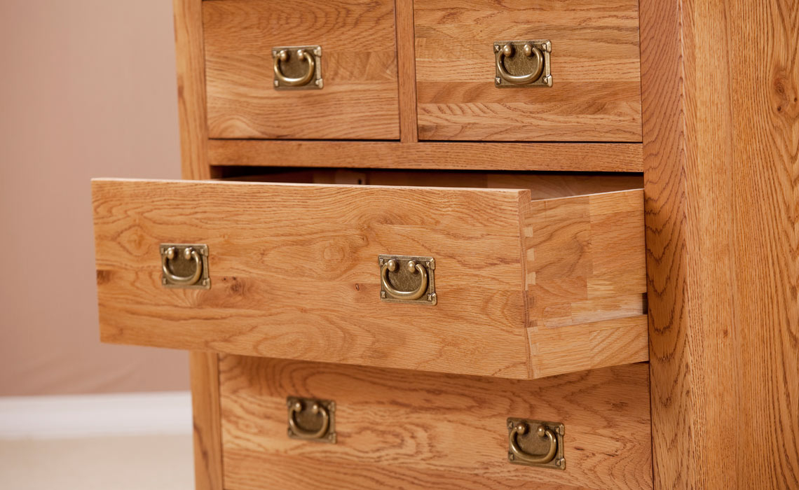 Framlingham Solid Oak 2 Over 2 Chest