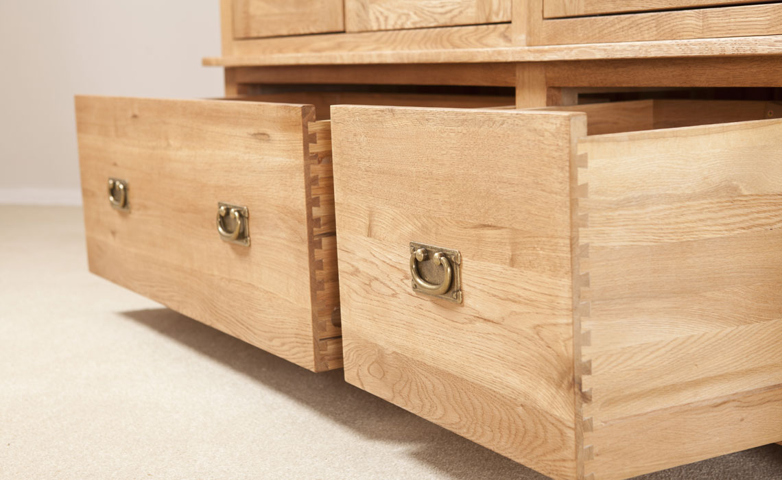 Framlingham Solid Oak Triple Wardrobe With Drawer