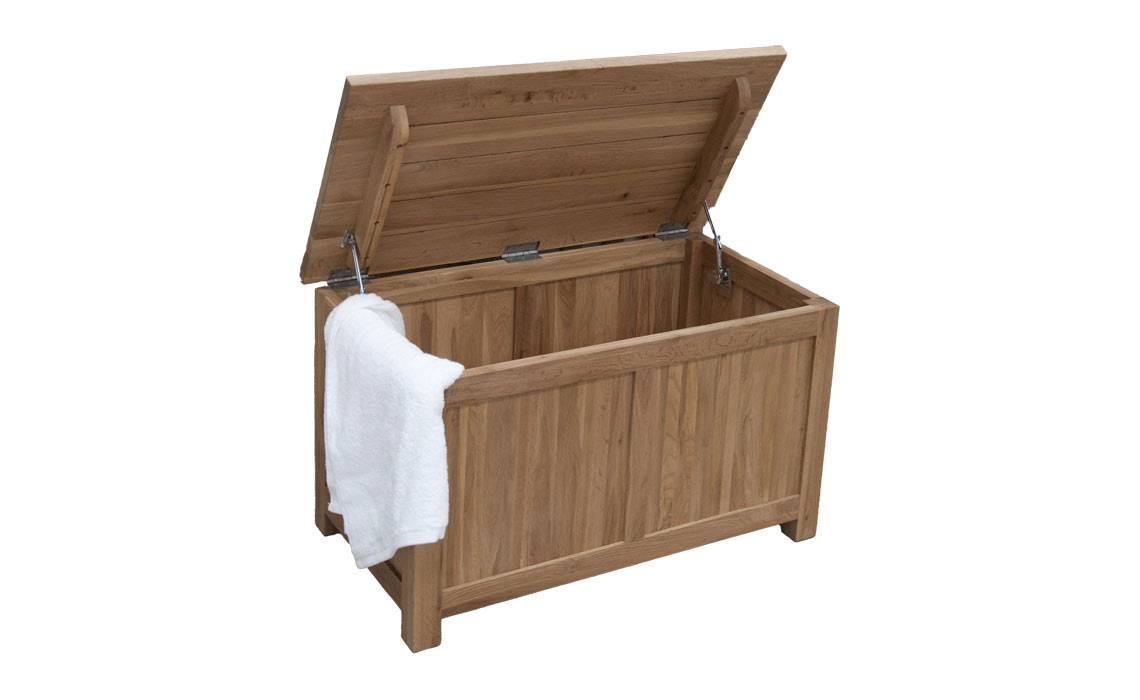 Toulouse Solid Oak Blanket Box
