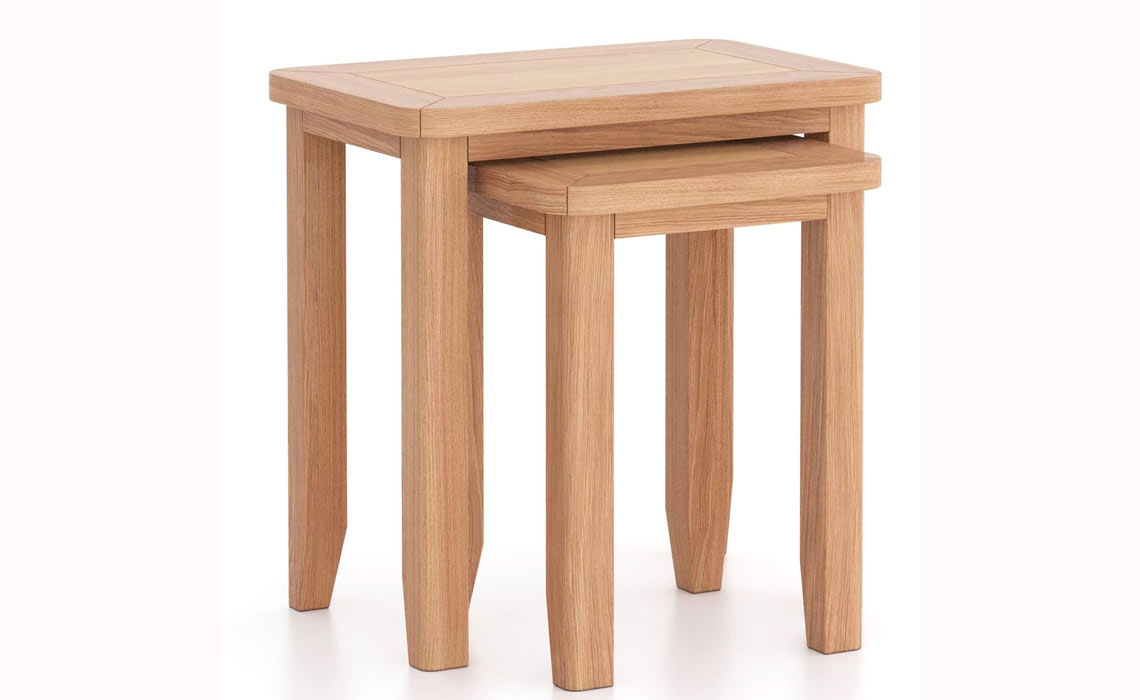 Newbury Oak Nest of 2 Tables
