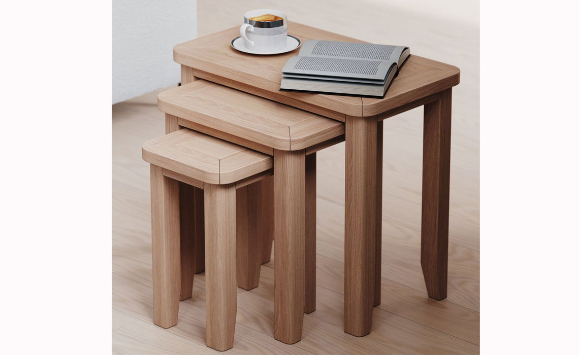 Newbury Oak Nest of 3 Tables