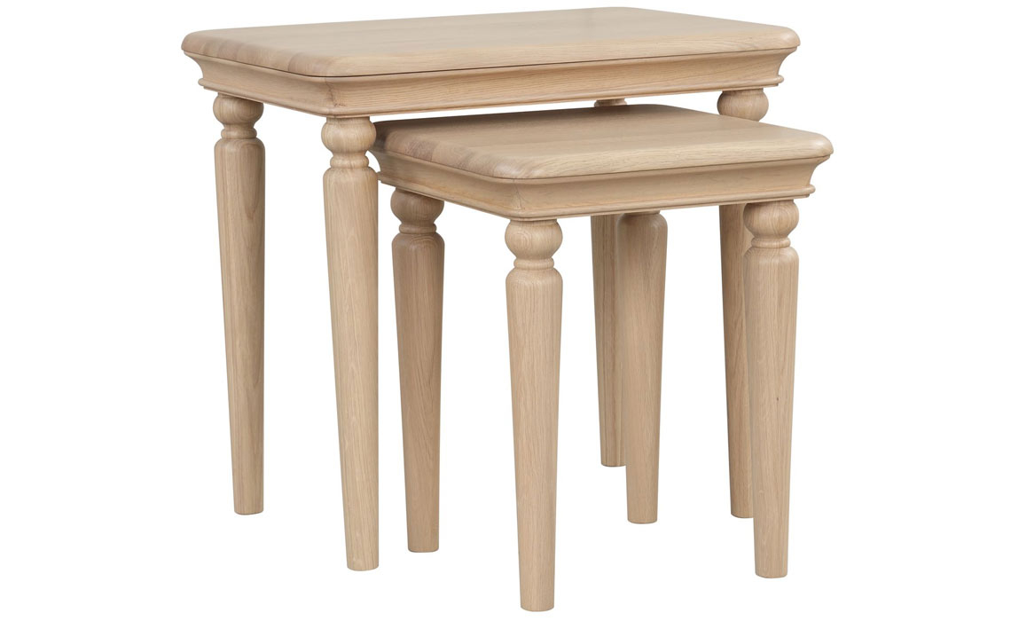 Melford Oak Nest Of 2 Tables