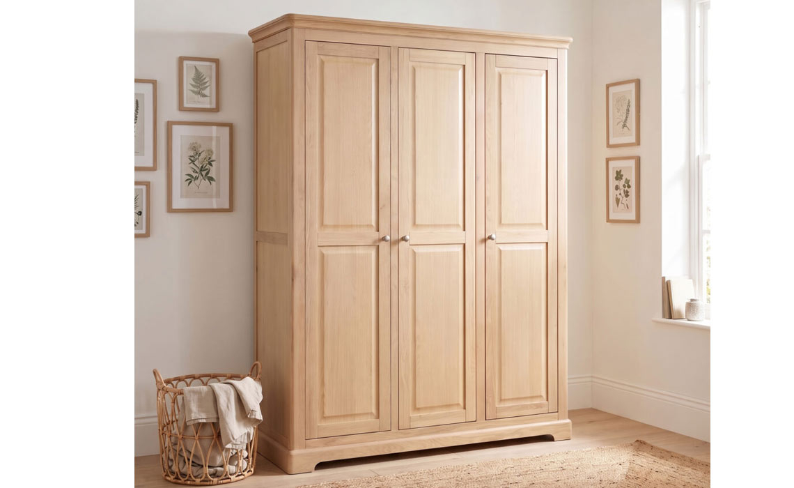 Melford Oak Triple Wardrobe
