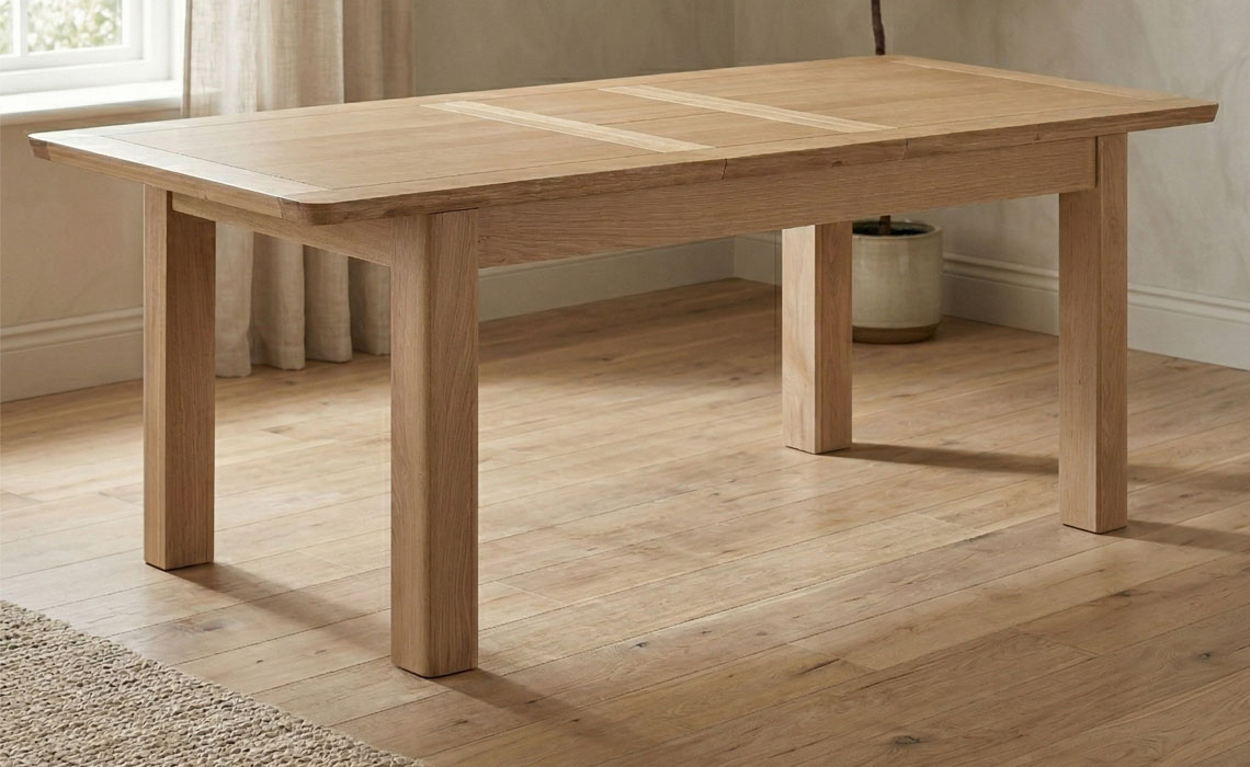 Delamere 160-200cm Butterfly Extending Dining Table