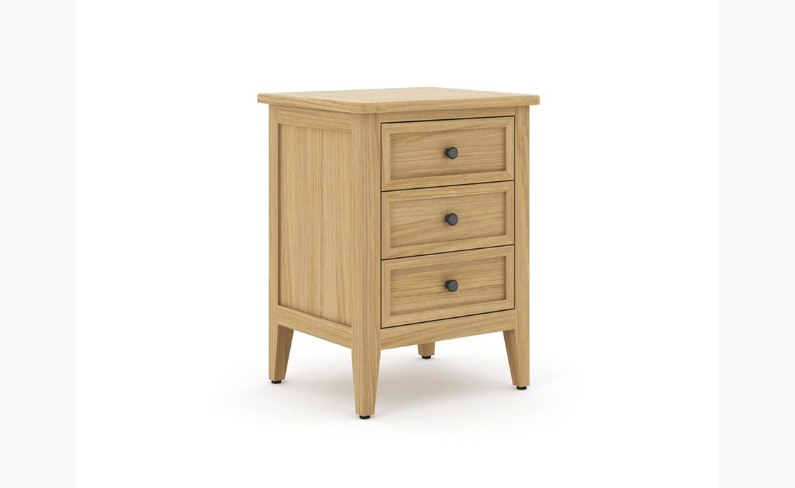 Hanson Oak 3 Drawer Bedside