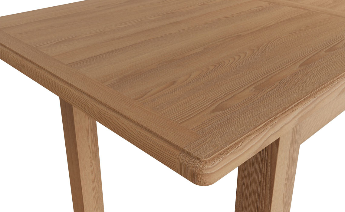 Columbus Oak 160-200cm Butterfly Extending Table 