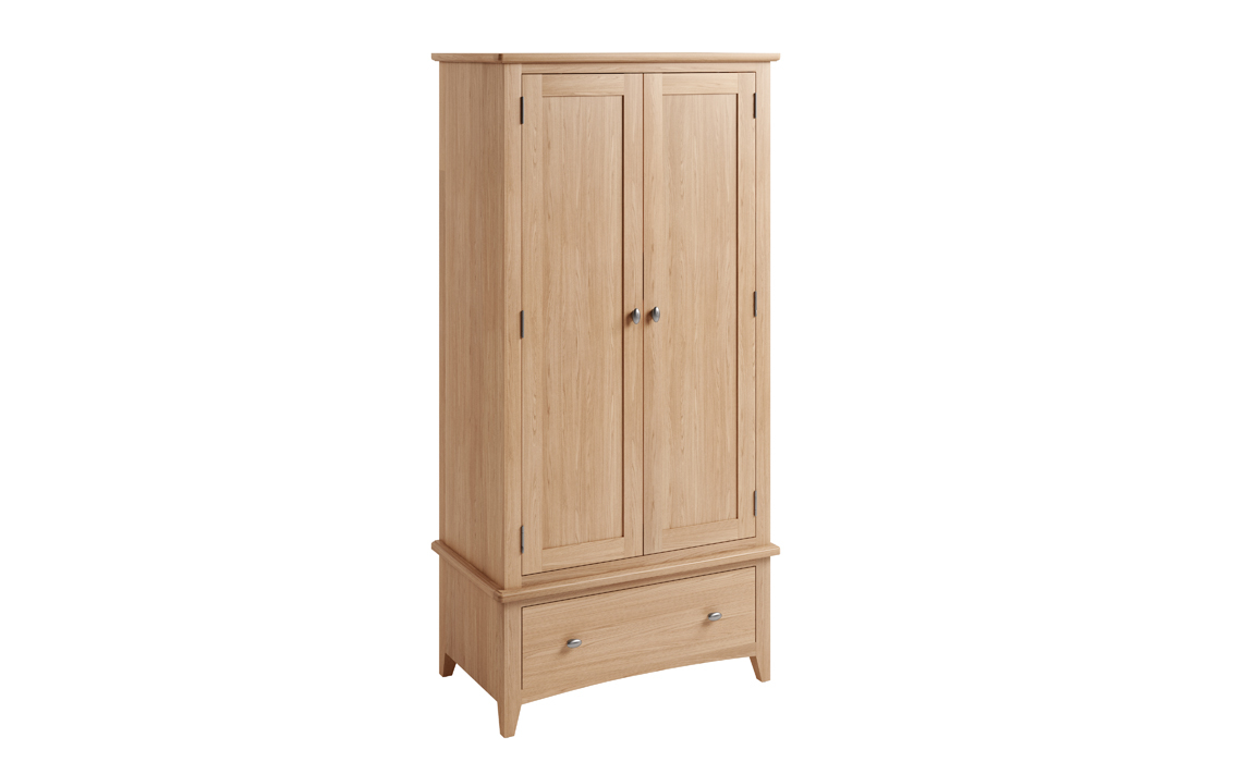 Columbus Oak Gents Wardrobe 