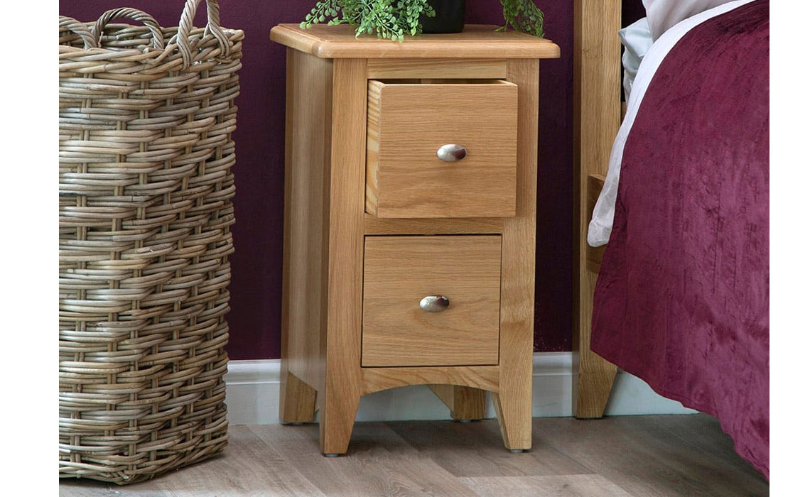 Columbus Oak Small 2 Drawer Bedside 