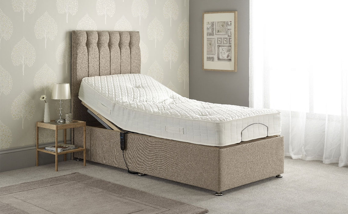 4ft6 Double Harpers Adjustable Bed With Zero Gravity Mattress 