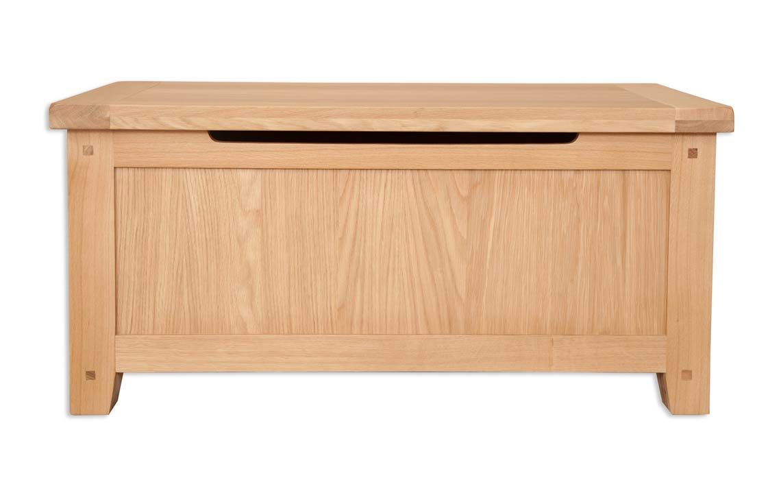 Windsor Natural Oak Blanket Box