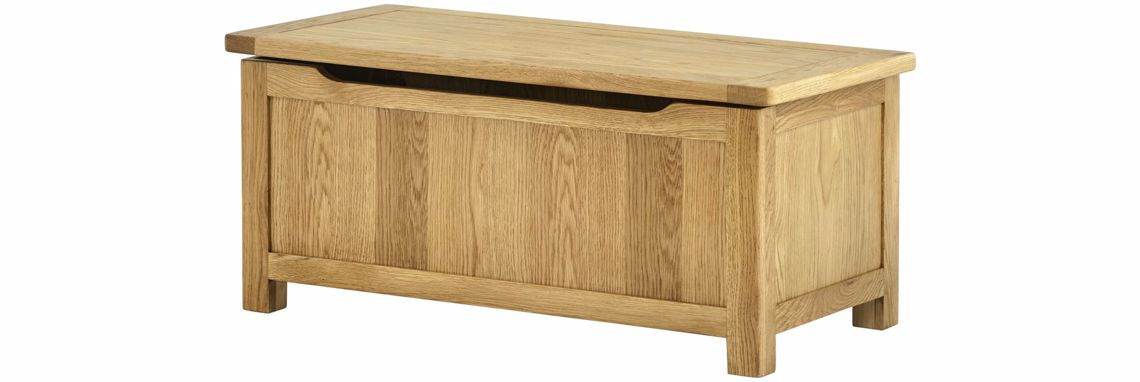 Pembroke Oak Blanket Box