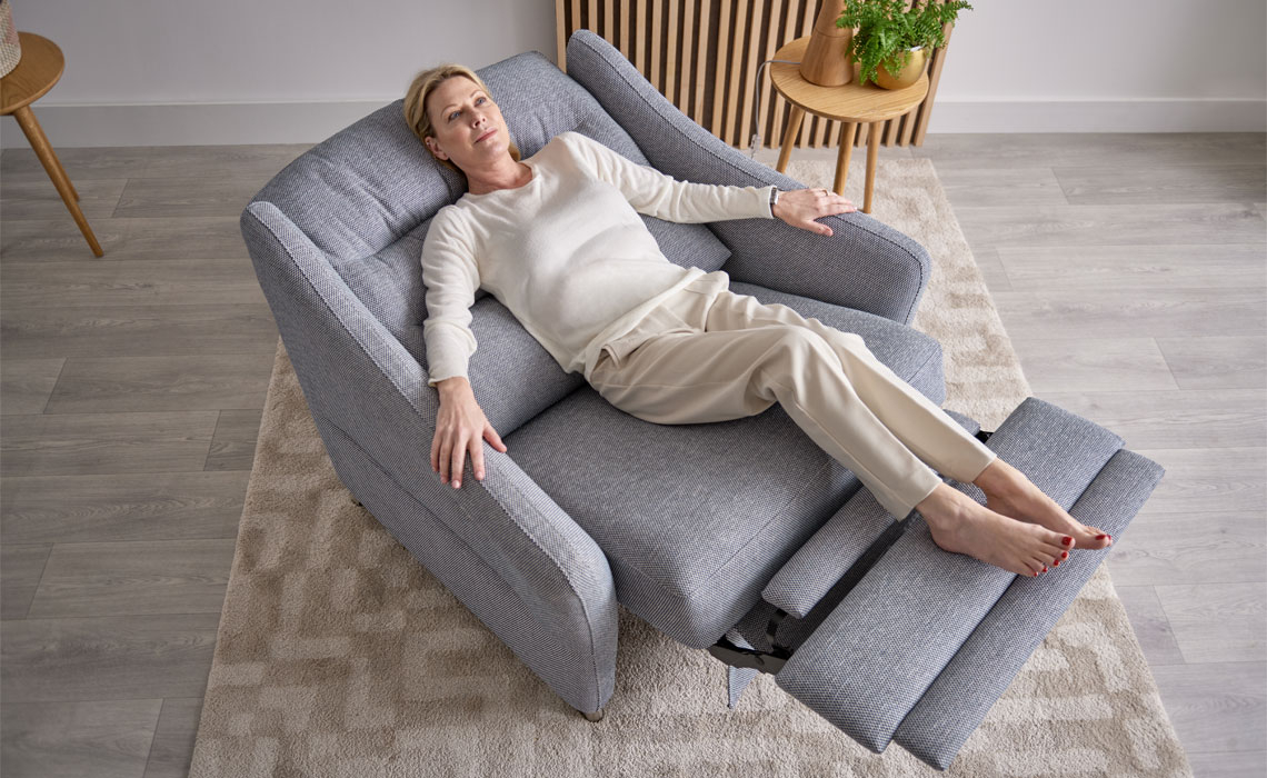 Stratus Cuddler Chair 