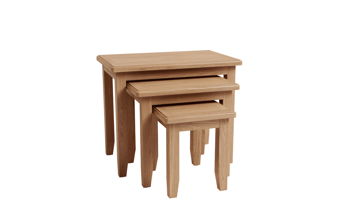 Columbus Oak Nest of 3 Tables