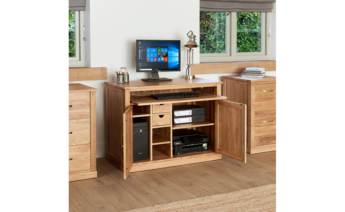 Pacific Oak Hidden Home Office