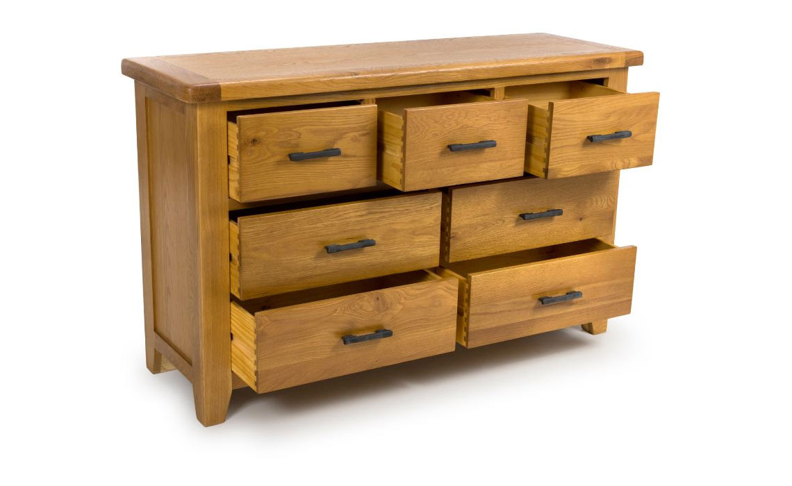 Hamilton Oak 3 Over 4 Chest Of Drawers 