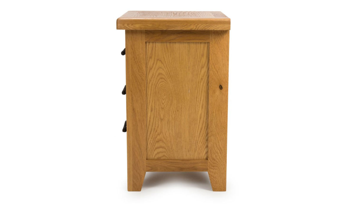 Hamilton Oak 3 Drawer Bedside 