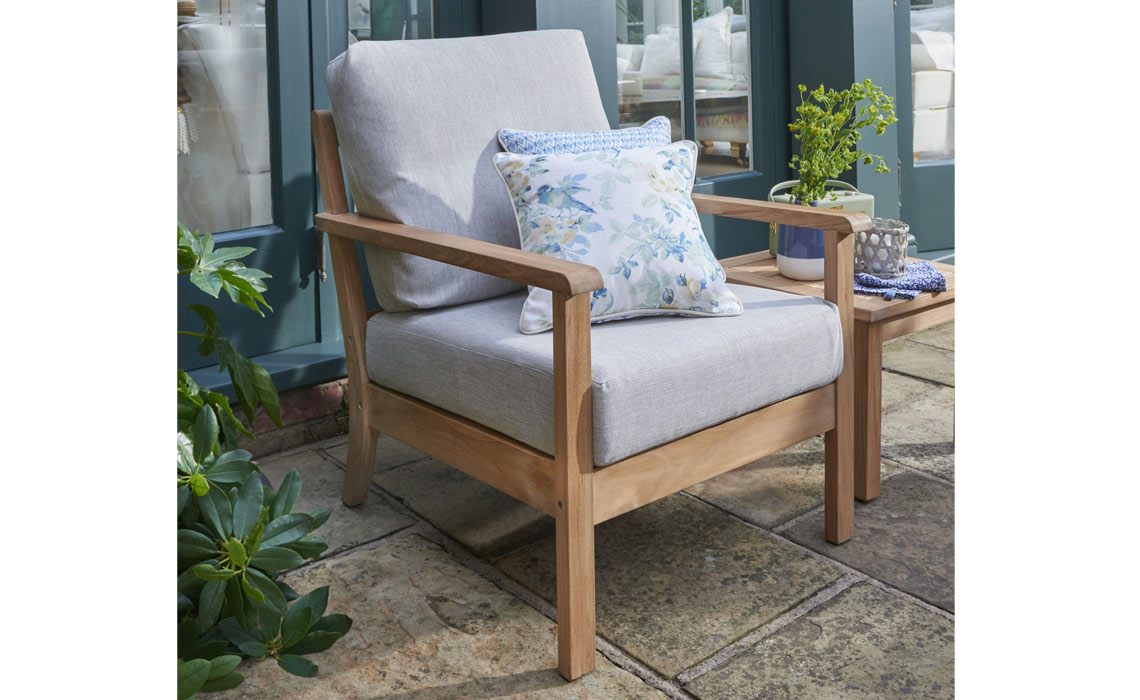 Salcey Lounging Chair
