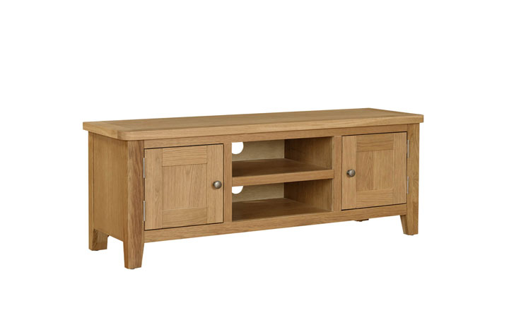 Maldon Oak Collection - Maldon Oak TV Unit 120cm