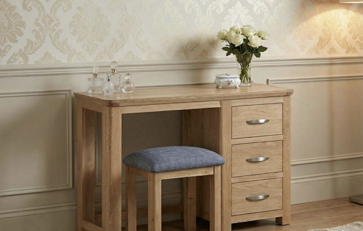 Delamere Oak Collection - Delamere Oak Dressing Table Set Vanity Table & Stool