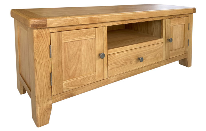Rendelsham Oak Collection - Rendelsham Large TV Cabinet