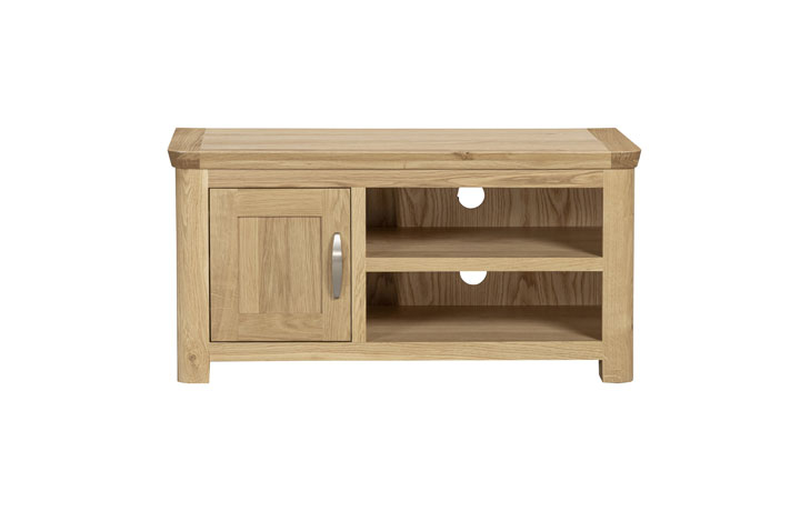 Delamere Oak Collection - Delamere Oak Standard TV Unit