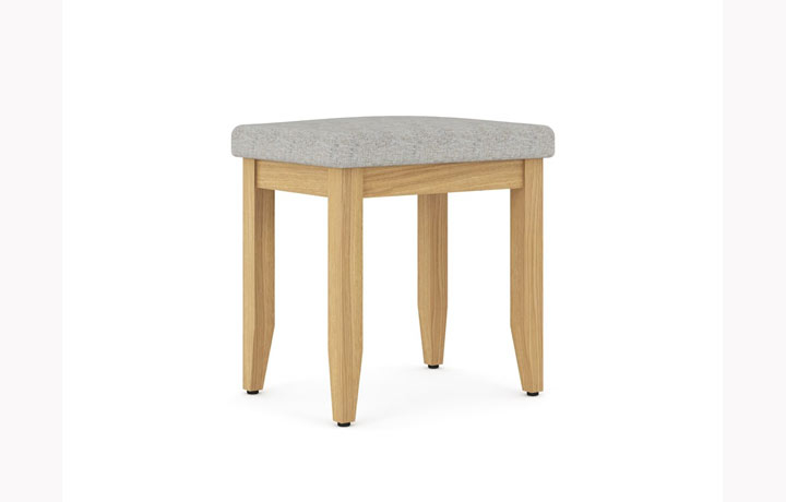 Hanson Oak Collection - Hanson Oak Dressing Table Stool