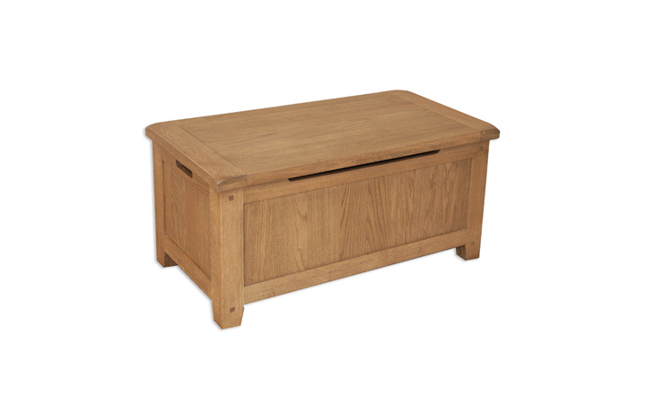 Windsor Rustic Oak - Windsor Rustic Oak Blanket Box