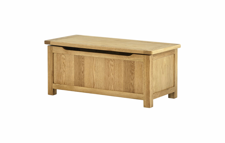 Blanket Boxes - Pembroke Oak Blanket Box