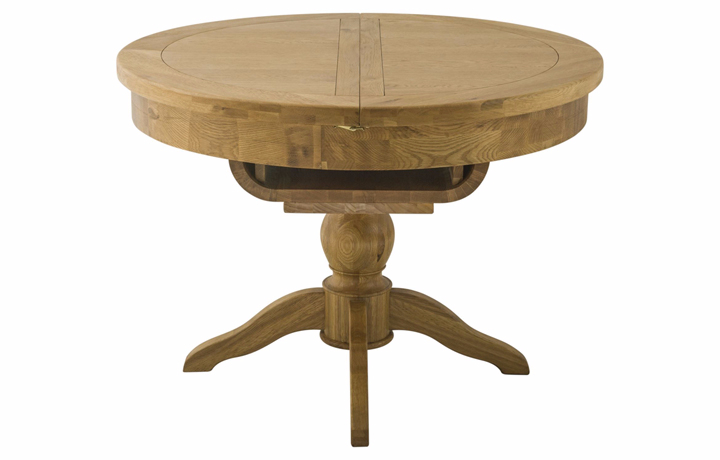 Oak Dining Tables - Pembroke Oak Round Butterfly Extending Dining Table 