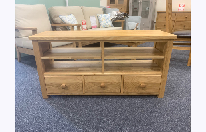 Clearance Furniture - Denver Oak Large TV Unit