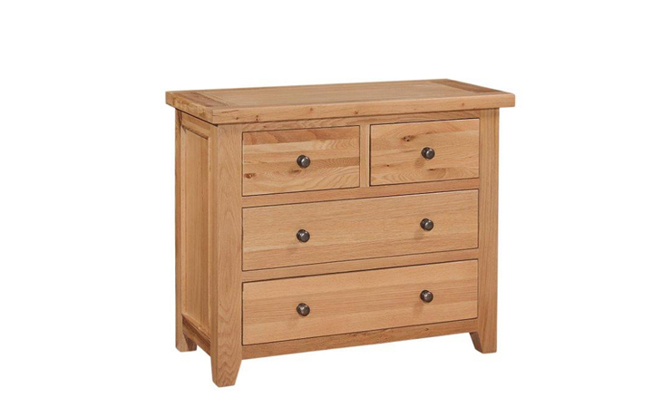 Oak Chest Of Drawers - Royal Oak 2 Over 2 Chest