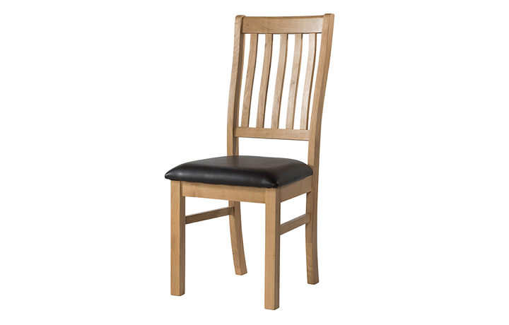Thornby Oak Collection - Thornby Oak Dining Chair With Seat Pad