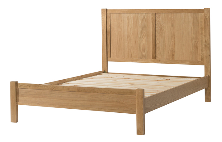 Thornby Oak Collection - Thornby Oak 4ft6 Double Bed Frame