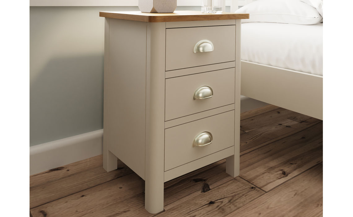 Woodbridge Truffle Grey Painted Collection - Woodbridge Truffle Grey Painted 3 Drawer Bedside