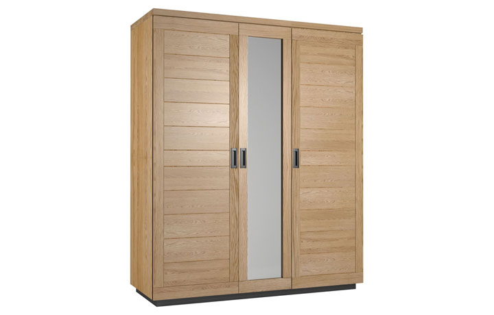 Oak 3 Door Wardrobes - Native Oak Triple Wardrobe