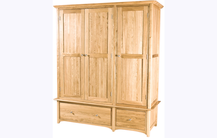 Oak 3 Door Wardrobes - Falkenham Solid Oak Triple Wardrobe