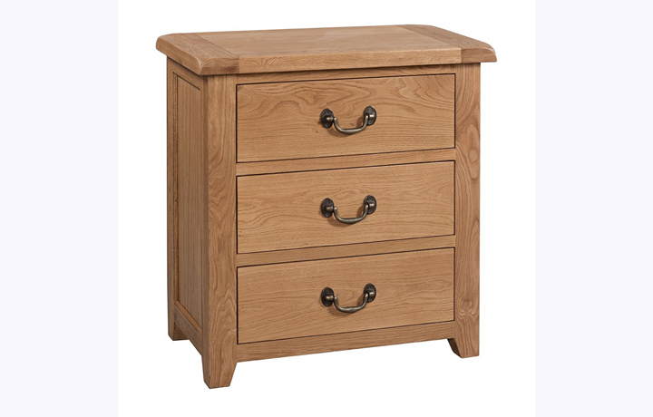 Oak 3 Drawer Bedside Cabinets - Newborne Oak 3 Drawer Chest