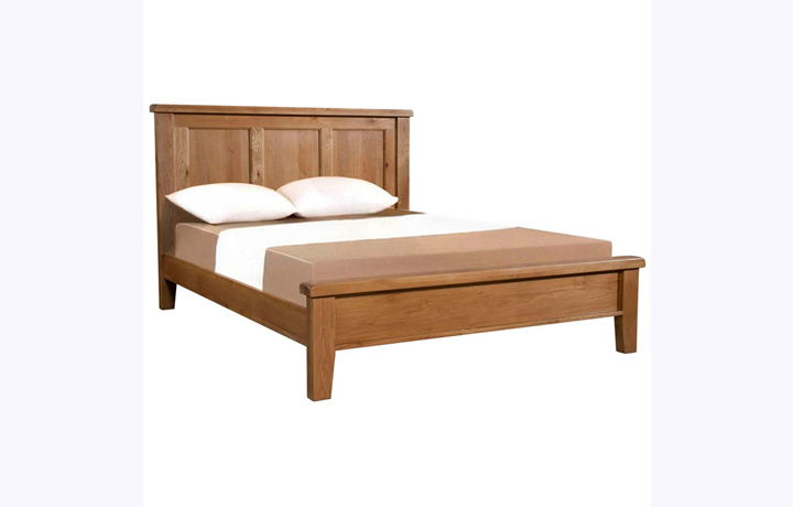 5ft Kingsize Hardwood Bed Frames - Newborne Oak Low End Bed Frame - 2 Sizes