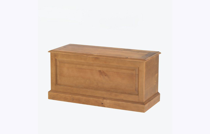 Appleby Pine Collection - Appleby Pine Blanket Box